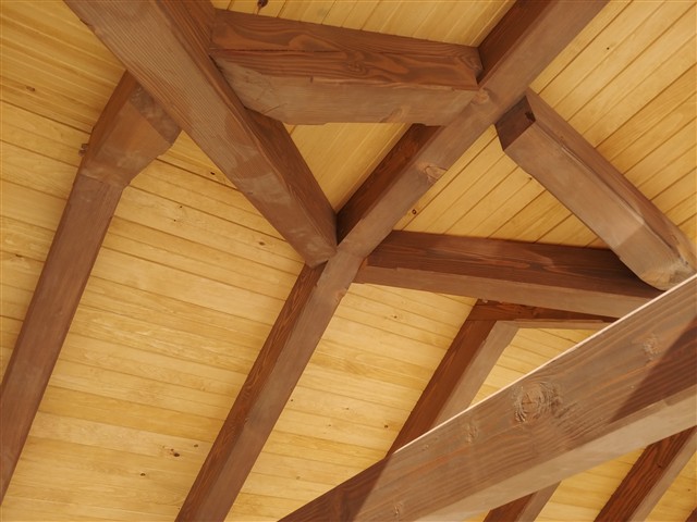 Timber roof joinery